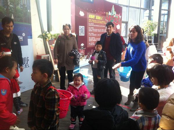 圣誕彩球裝、裝、裝